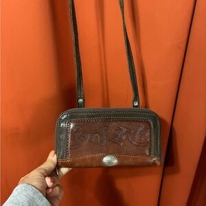 Vintage-Inspired Brown Leather Crossbody Bag